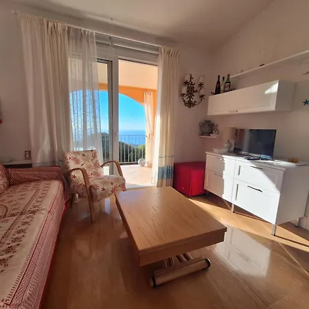 La Frisaia Vista Mare L4 Feriehus *