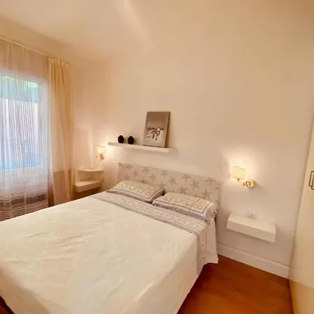 Feriehus La Frisaia Vista Mare L4 Isola Rossa (Sassari)